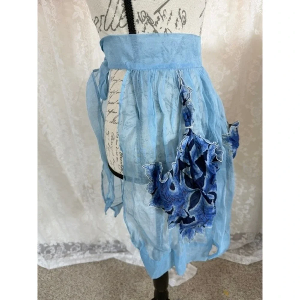 Vintage Sheer Blue Organza Half Apron Large Leaf Pockets Cottagecore Retro